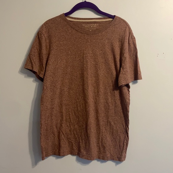 Banana Republic soft wash t shirt in medium